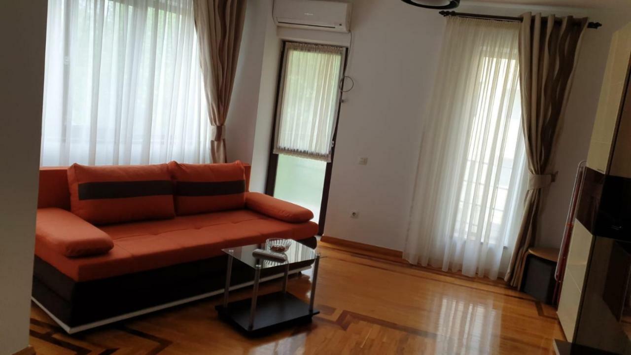 Star Apart Râmnicu Vâlcea Exterior foto